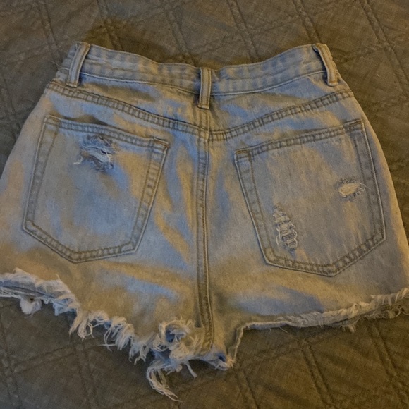 High waisted jean shorts - Picture 2 of 4